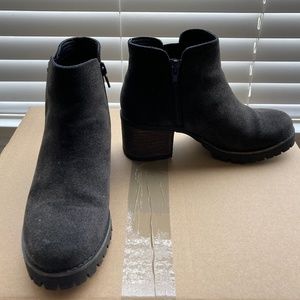 Softmoc boots